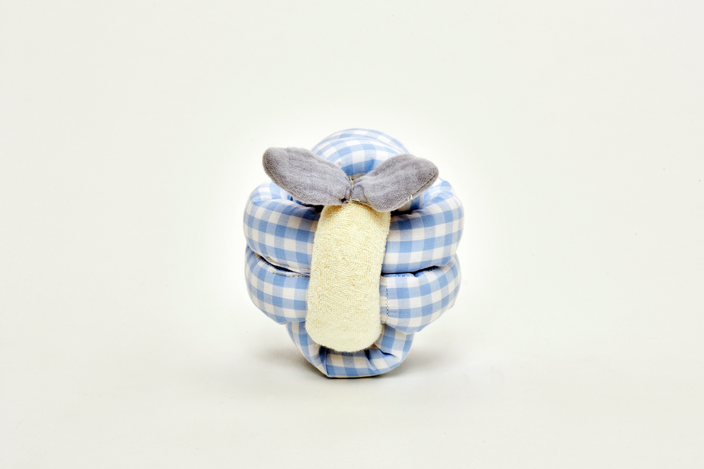 Knot Ball mit Glocke