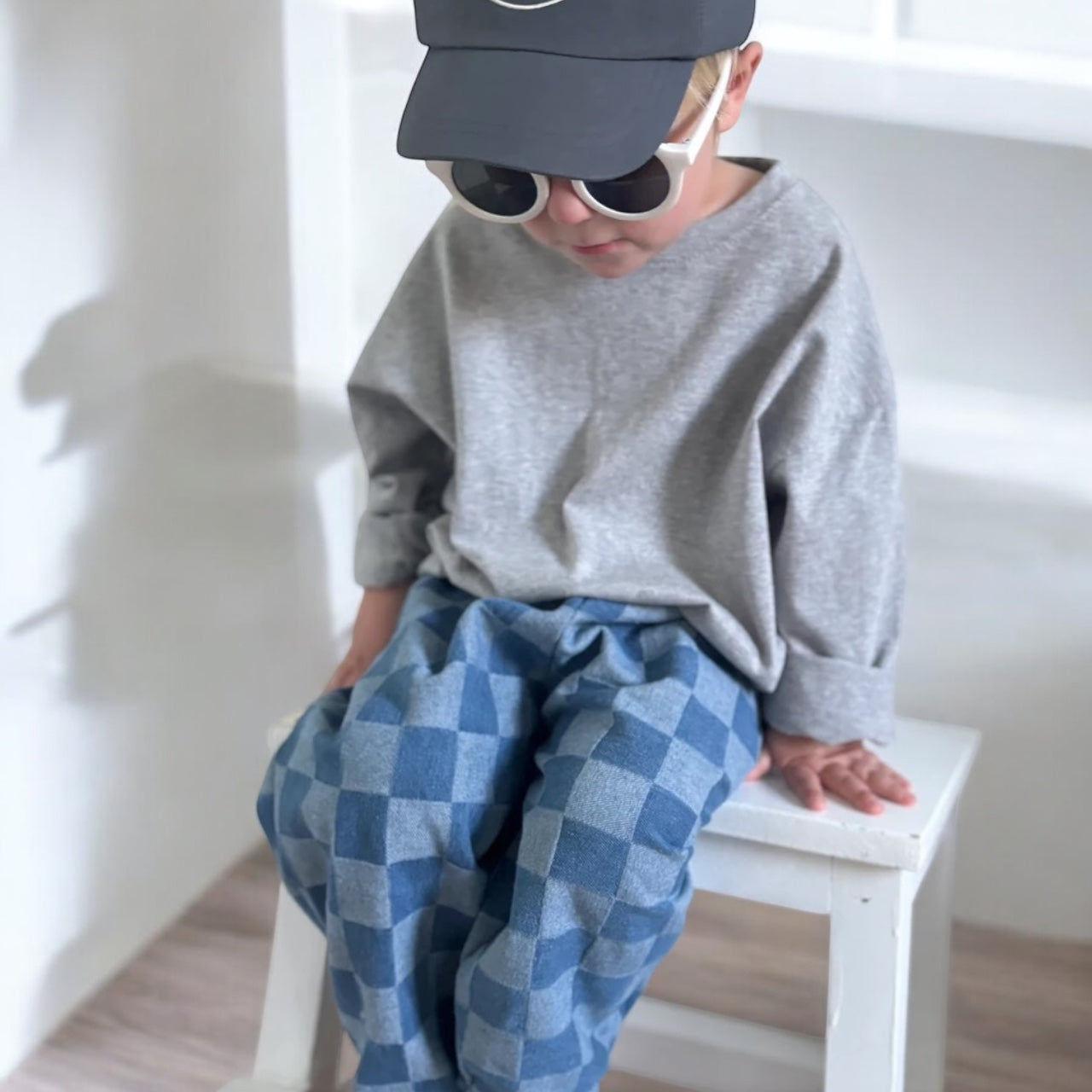 checker ballon pants