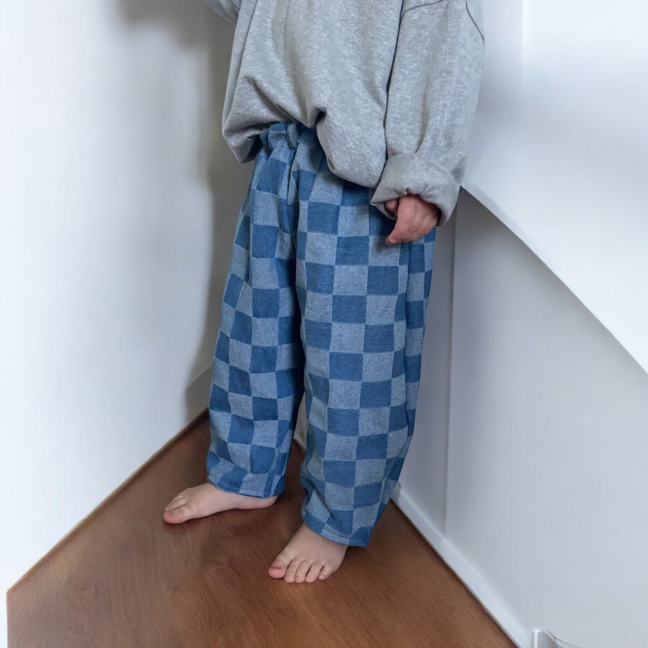 checker ballon pants