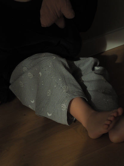 Kinderhose „Mond & Ballon“ aus Seersucker