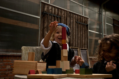 Holzbausteine Rainbow– 54 Teile im Tablett